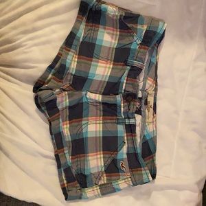 Plaid hollister shorts